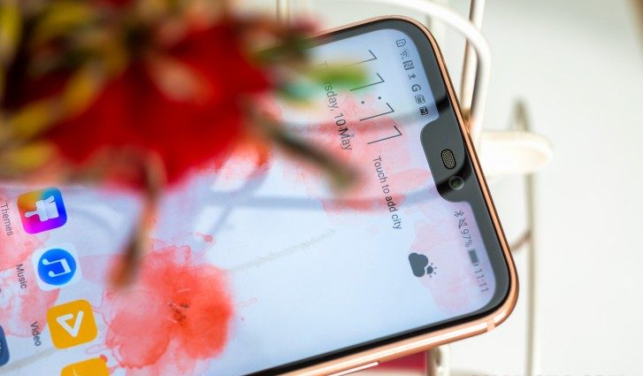 صورة قريبة لشاشة جوال هواوي P20 Lite