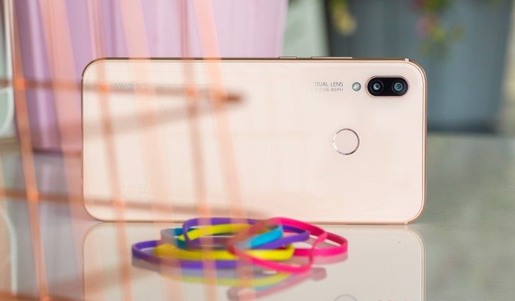 صورة لجهة الخلفية لجوال هواوي P20 Lite