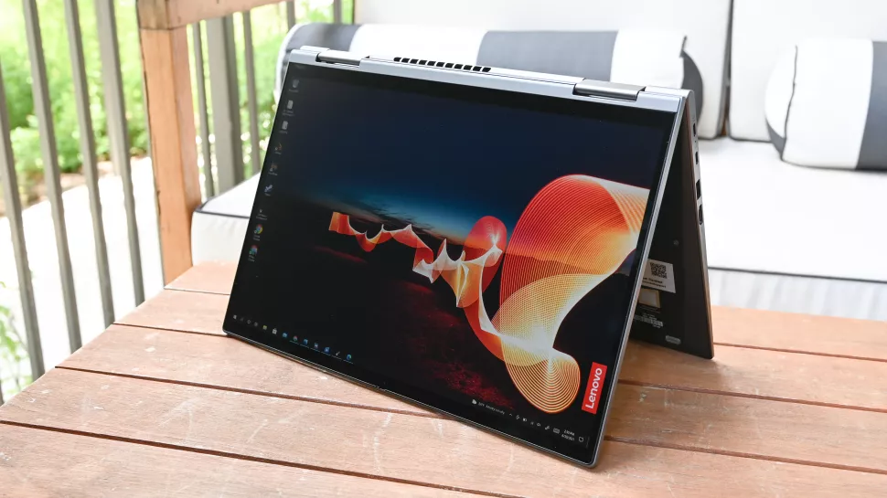 Lenovo ThinkPad X1 Yoga (Gen 6, 2021) أفضل لاب توب لينوفو حتى الآن .. القائمة الأحدث 2022
