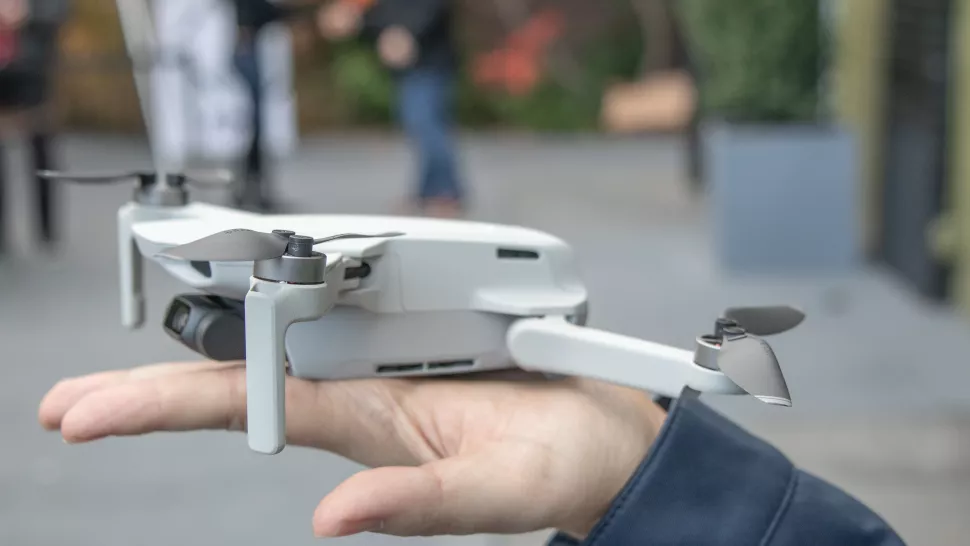 أحدث كاميرات درون في 2022 DJI Mavic Mini