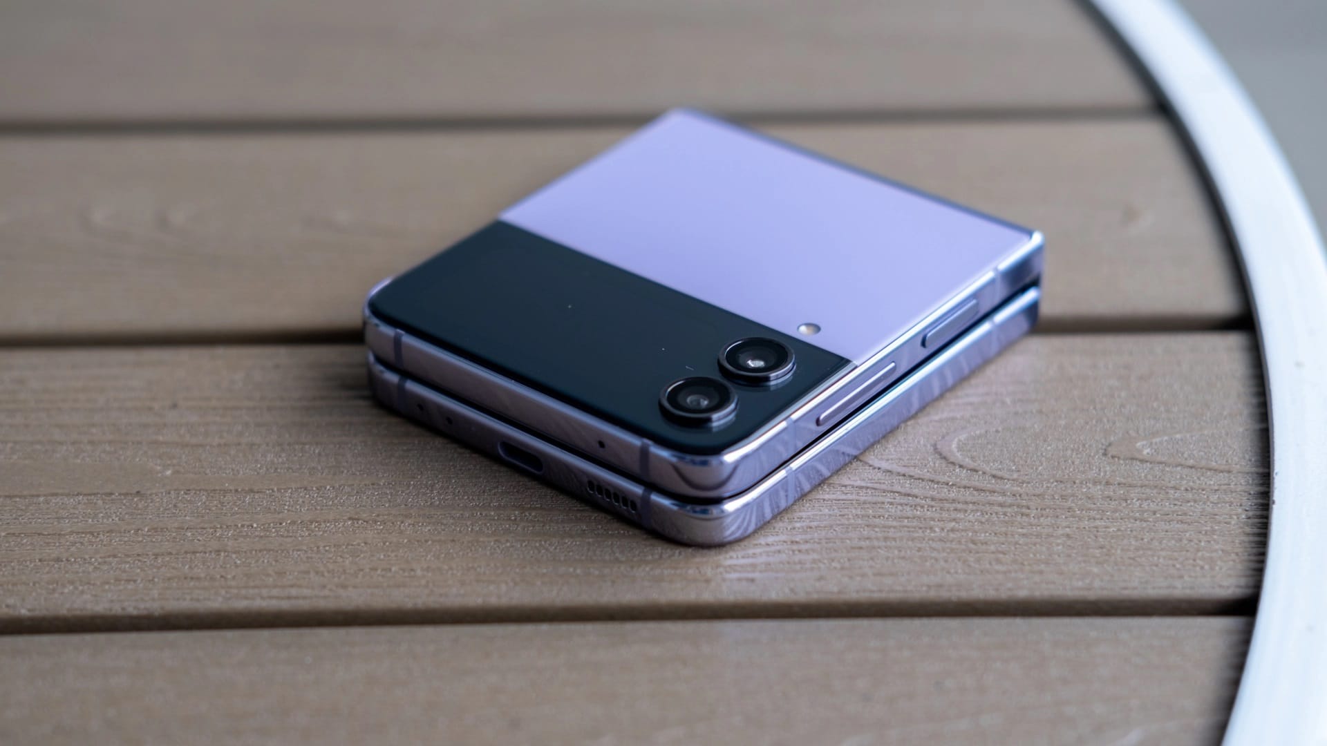 جوال Galaxy Z Flip 4